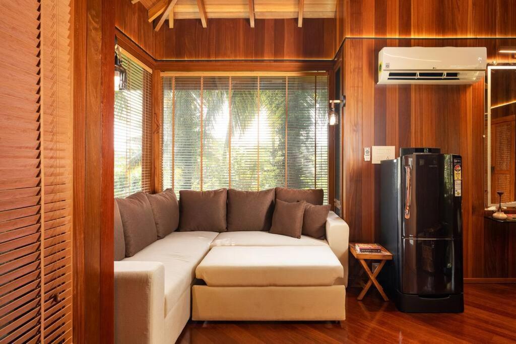 Villa Woods & Palms Pollāchi 외부 사진